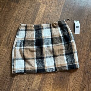 Plaid Mini Skirt in Black, White & Tan